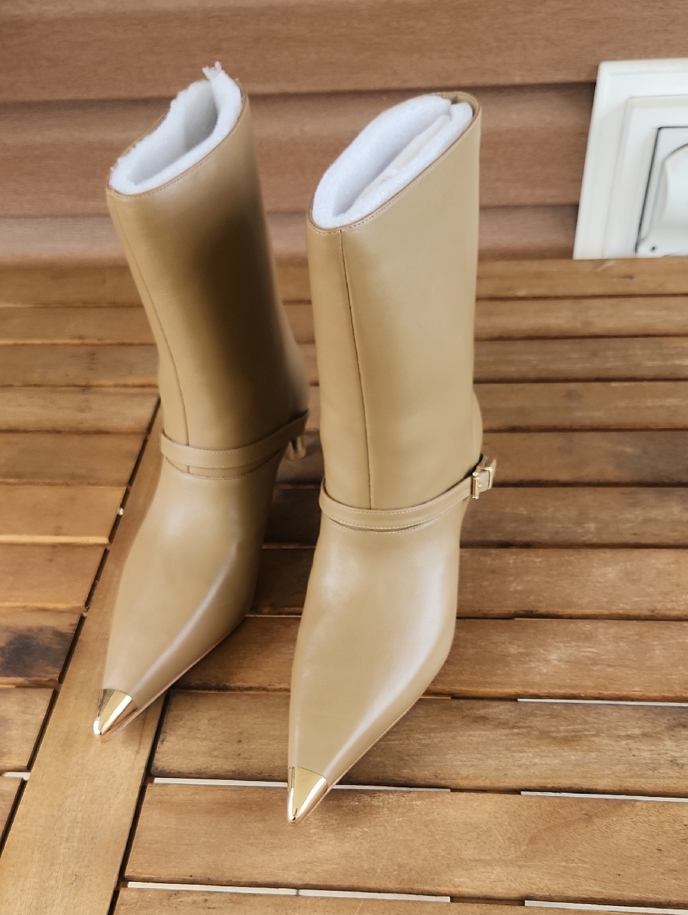 Micheal Kors Tan Pointed Toe Mid-Calf Boots with Gold Toe Cap and Heels - Picture 2 of 7